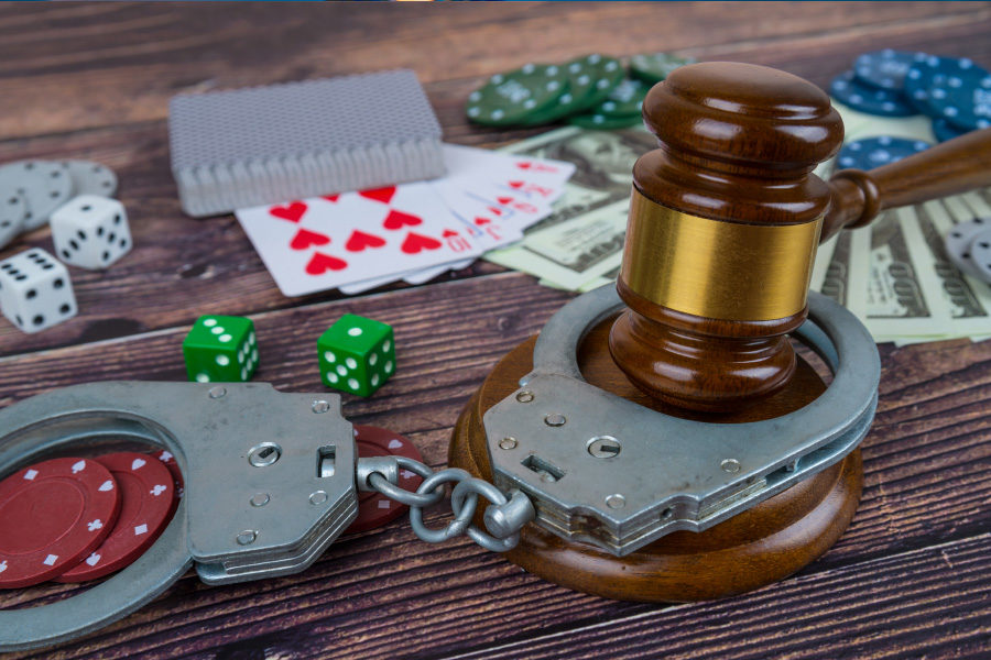 Gambling execs sentenced in bribery case