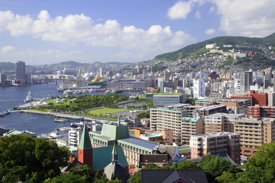 The Nagasaki Prefectural Government expects the IR to open in 2027.