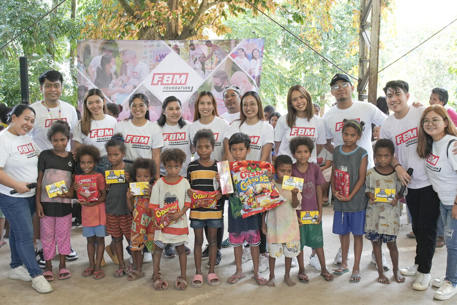 The Foundation distributed an extra 400 packs containing necessity kits.