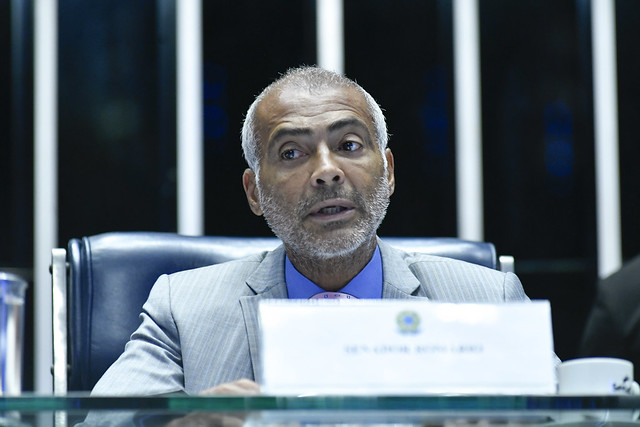 Romário acredita que possibilidade de apostas em situações isoladas facilitam esquema de manipulação de resultados (Foto: Geraldo Magela /Agência Senado)