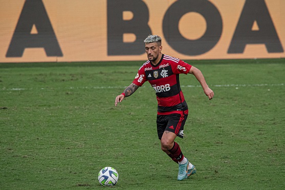 Arrecadação semestral do Flamengo é superior ao que muitos clubes arrecadam em um ano. (Foto: Paula Reis / Flamengo / Divulgação)