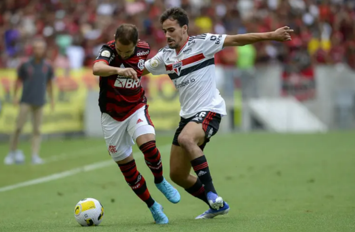 No pimeiro jogo da final, o São Paulo venceu o Flamengo dentro do Maracanã. (Foto: Marcelo Cortes)