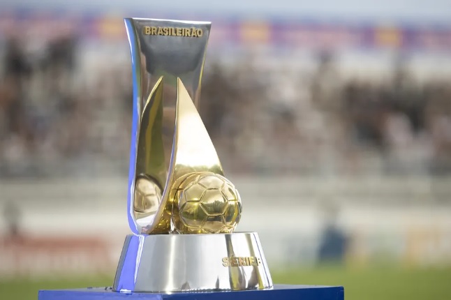 Patrocínio de empresas de apostas dominam o Campeonato Brasileiro Série B. (Foto: Lucas Figueiredo/CBF)