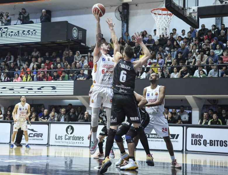 Equipe do Caxias do Sul Basquete é patrocinada pela KTO (Foto: Divulgação La Liga Argentina)