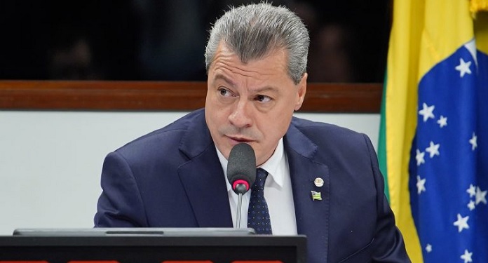 Deputado Daniel Agrobom é o relator do projeto de lei.  (Foto: Will Shutter/Câmara dos Deputados)