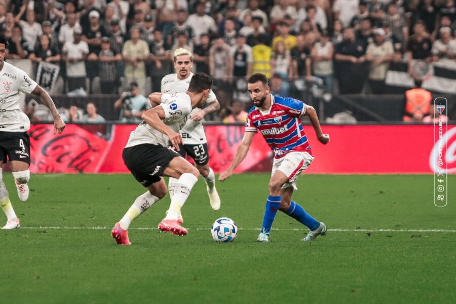 No primeiro jogo, Fortaleza e Corinthians ficaram no 1 a 1 (Foto: Mateus Lotif)