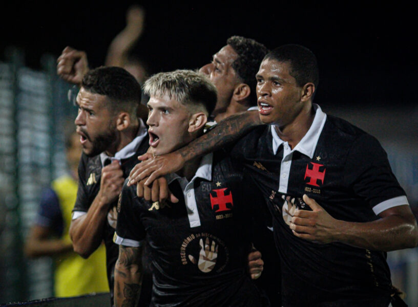 Equipe carioca tem usado camisa sem patrocínio mástr neste início de temporada ( Foto: Matheus Lima / Vasco da Gama)