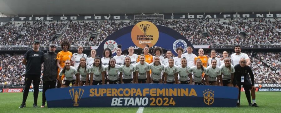 Corinthians venceu a Supercopa Feminina Betano de 2024 (Foto: Marco Galvão)