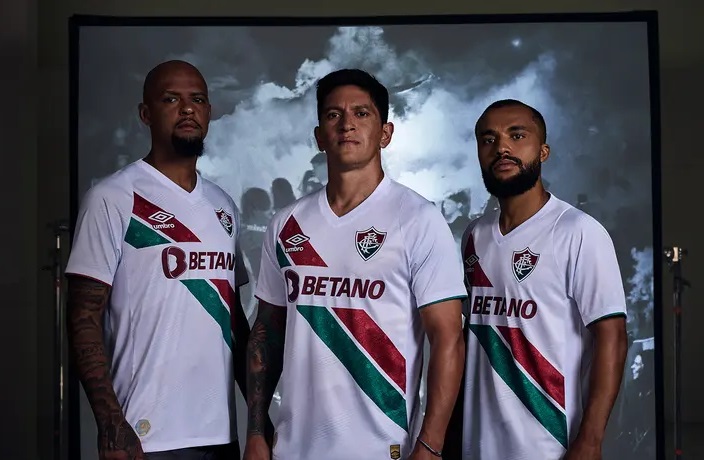 Betano ocupava o espaço nobre da camisa Tricolor desde 2021 (Imagem: Divulgação)