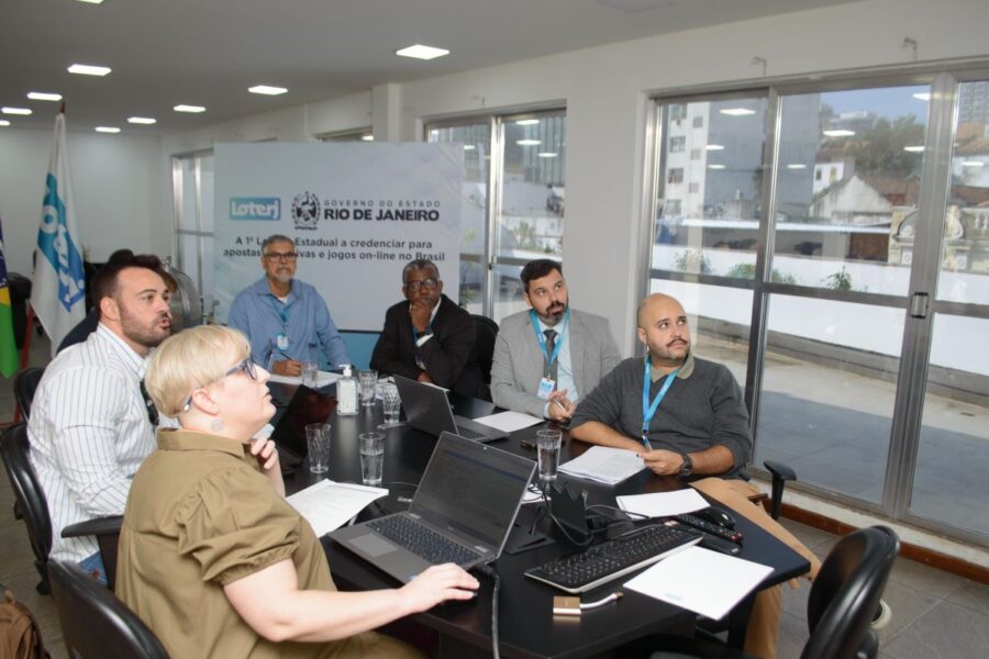 Representantes da empresa foram recebidos pela Comissão de POC da Loterj. (Imagem: Divulgação)