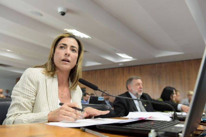 Soraya Thronicke demonstrou preocupação com o envolvimento dos jogos com atividades ilícitas. (Foto: Saulo Cruz/Agência Senado)