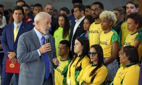 Lula anunciou reajuste dos valores do programa (Foto: José Cruz-Agência Brasil.)