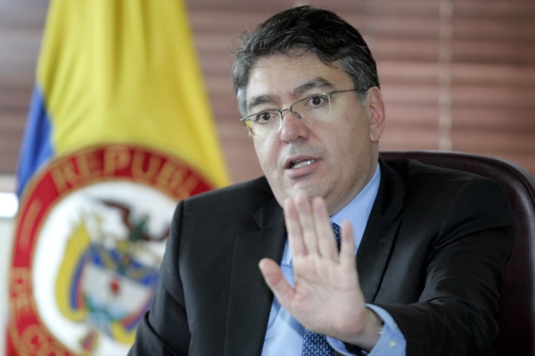 Piden acelerar el bloqueo online en Colombia