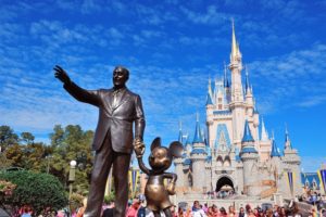Disney invierte contra los casinos de Florida