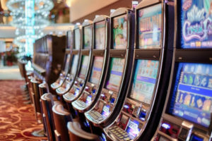 Panamá: Casinos podrían recortar dos mil empleos