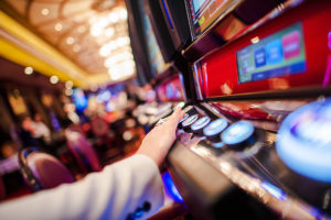 Cuestionan el cierre de casinos en el País Vasco