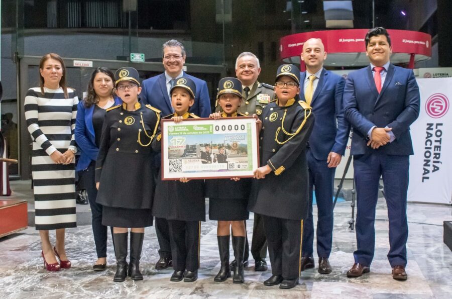 Billete conmemorativo por el Bicentenario del Colegio Militar. Foto: Lotería de México.